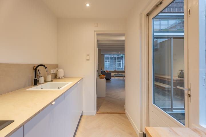 Foto 9 van Trompstraat 52