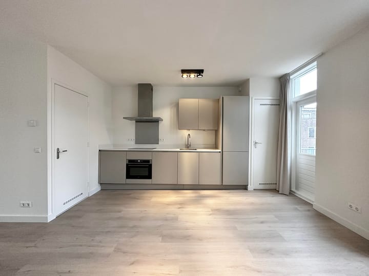 Foto 2 van Rustenburgerstraat 221-3