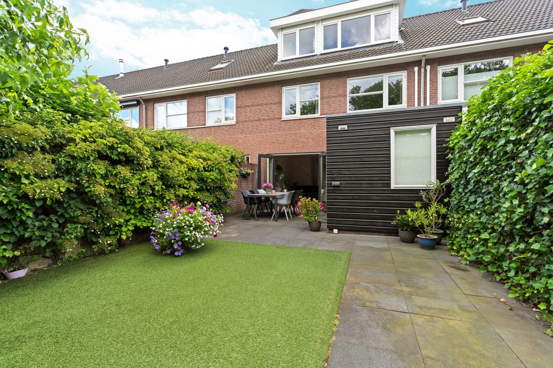 Photo 37 of Dominicanenstraat 12