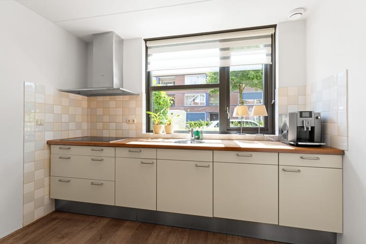 Foto 12 van Dominicanenstraat 12