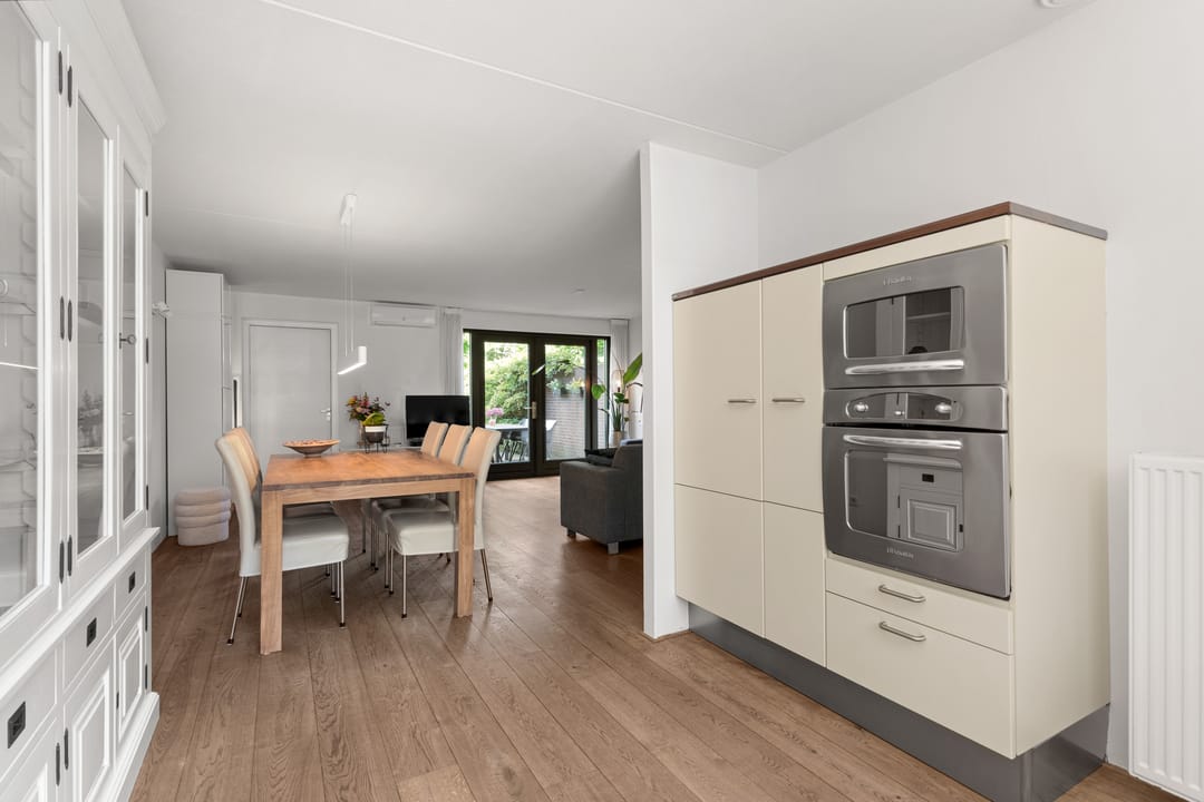 Photo 13 of Dominicanenstraat 12