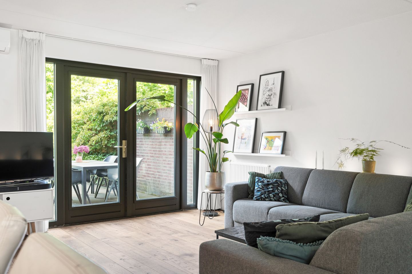 Photo 14 of Dominicanenstraat 12