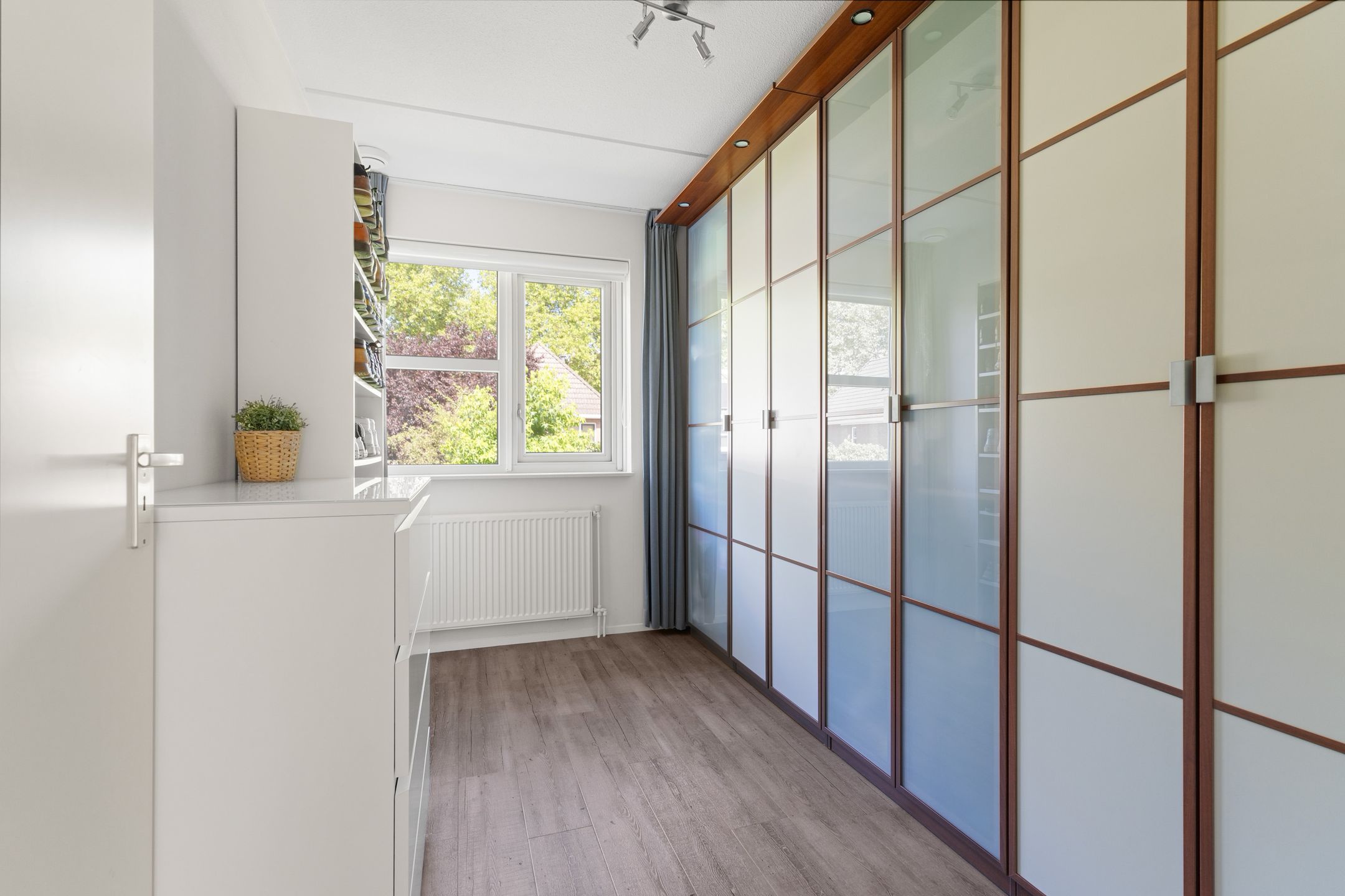 Photo 21 of Dominicanenstraat 12