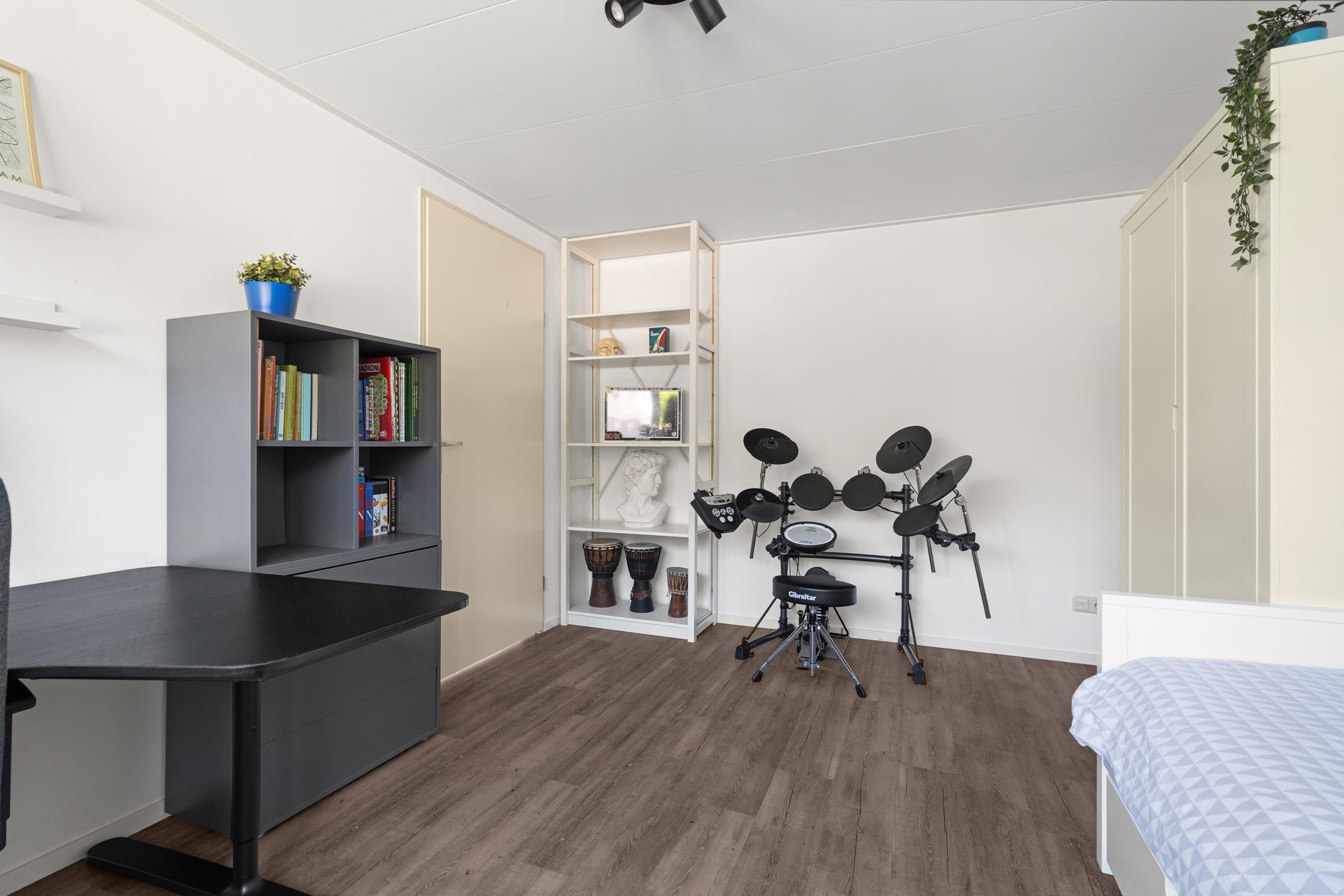 Photo 30 of Dominicanenstraat 12