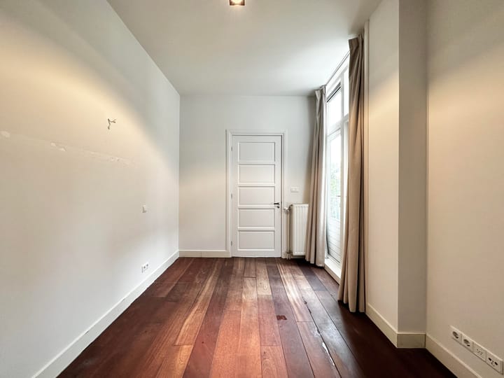 Foto 10 van Middenweg 53-B1