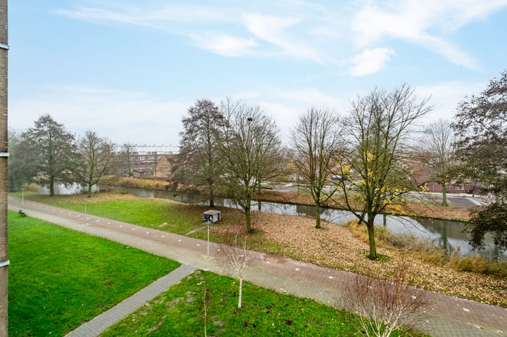 Foto 15 van Berkenplein 214