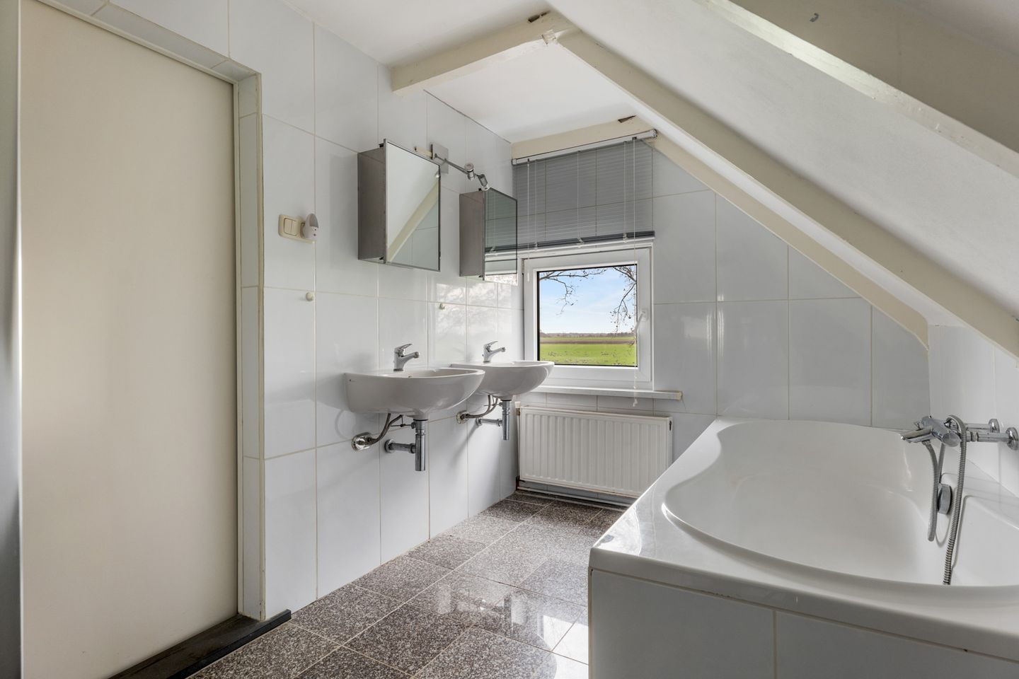 Foto 4 van Woudbloemlaan 12