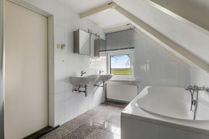 Photo 4 of Woudbloemlaan 12