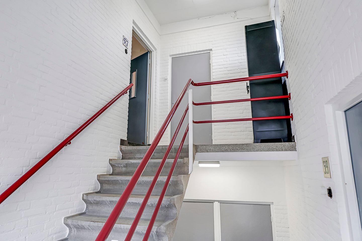 Photo 10 of Stikke Hezelstraat 57