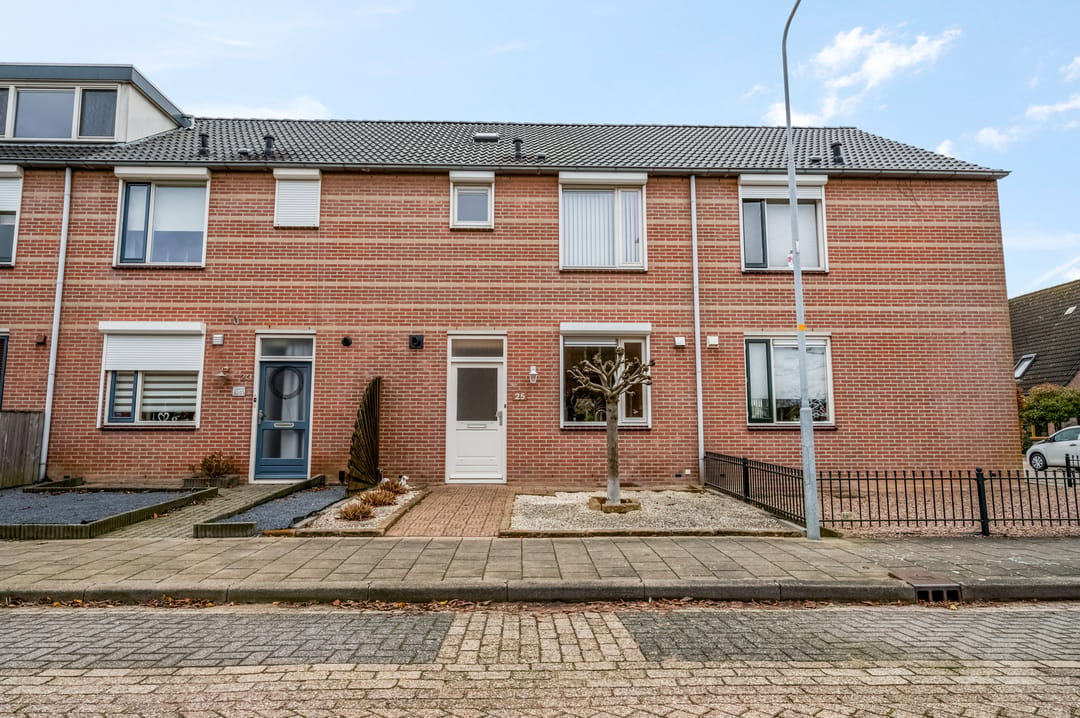 Photo 1 of Schoutstraat 25