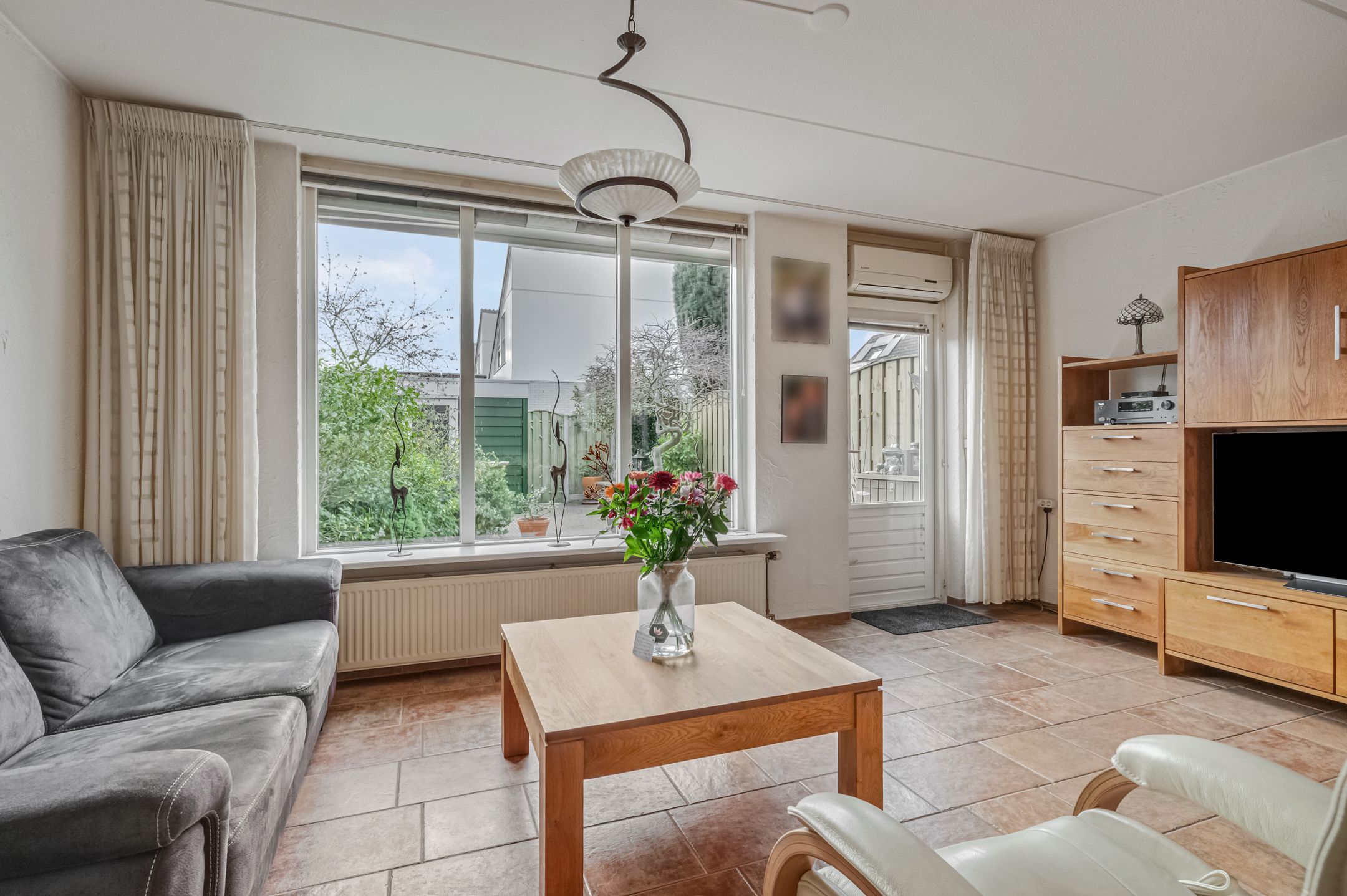 Photo 9 of Schoutstraat 25
