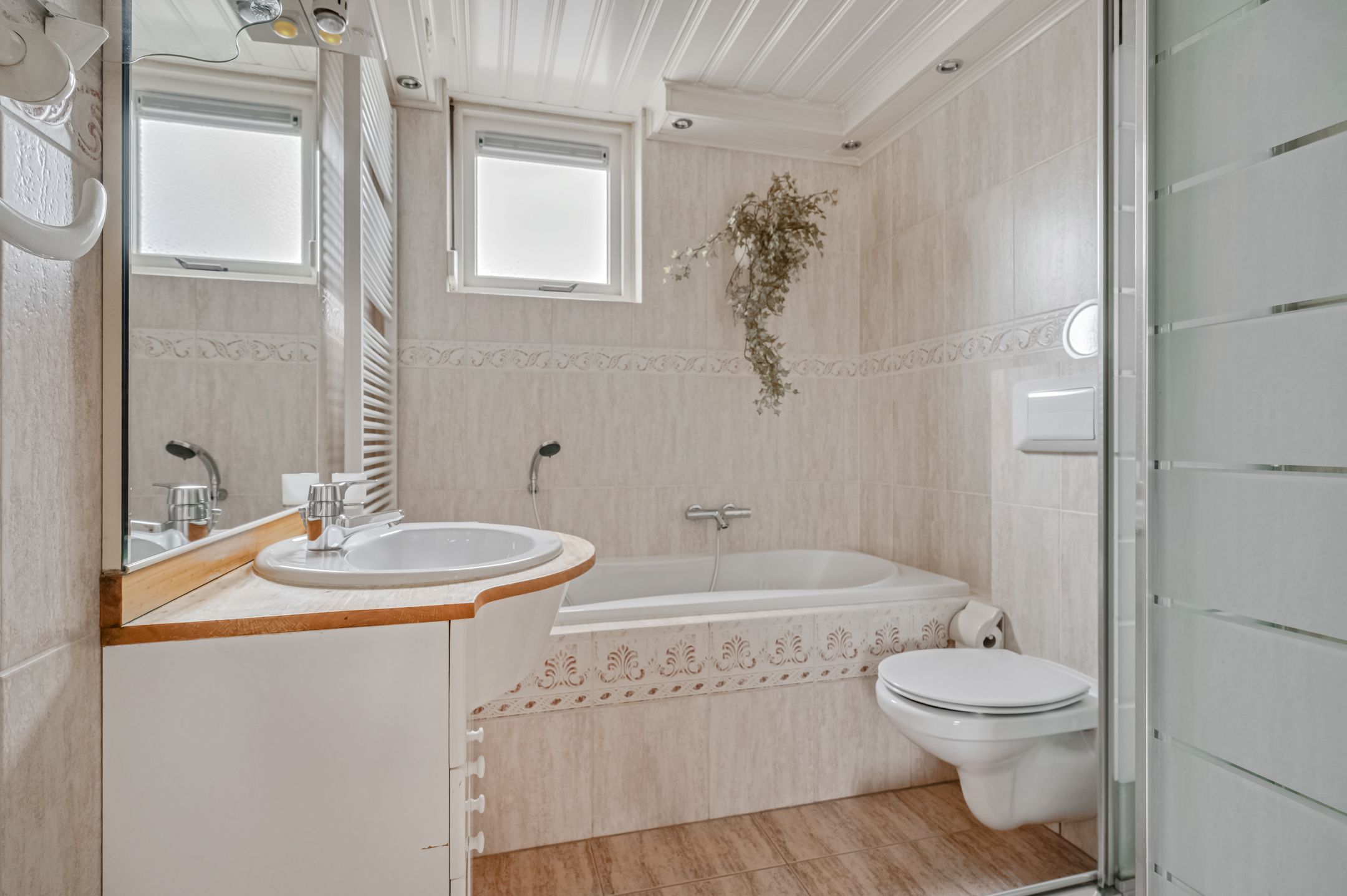 Photo 24 of Schoutstraat 25
