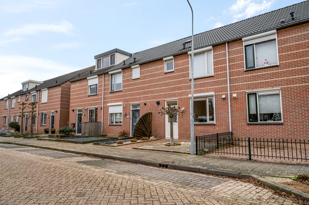 Photo 38 of Schoutstraat 25