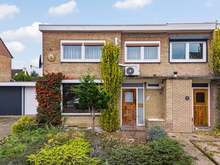 Foto 35 van Krompbunderstraat 7