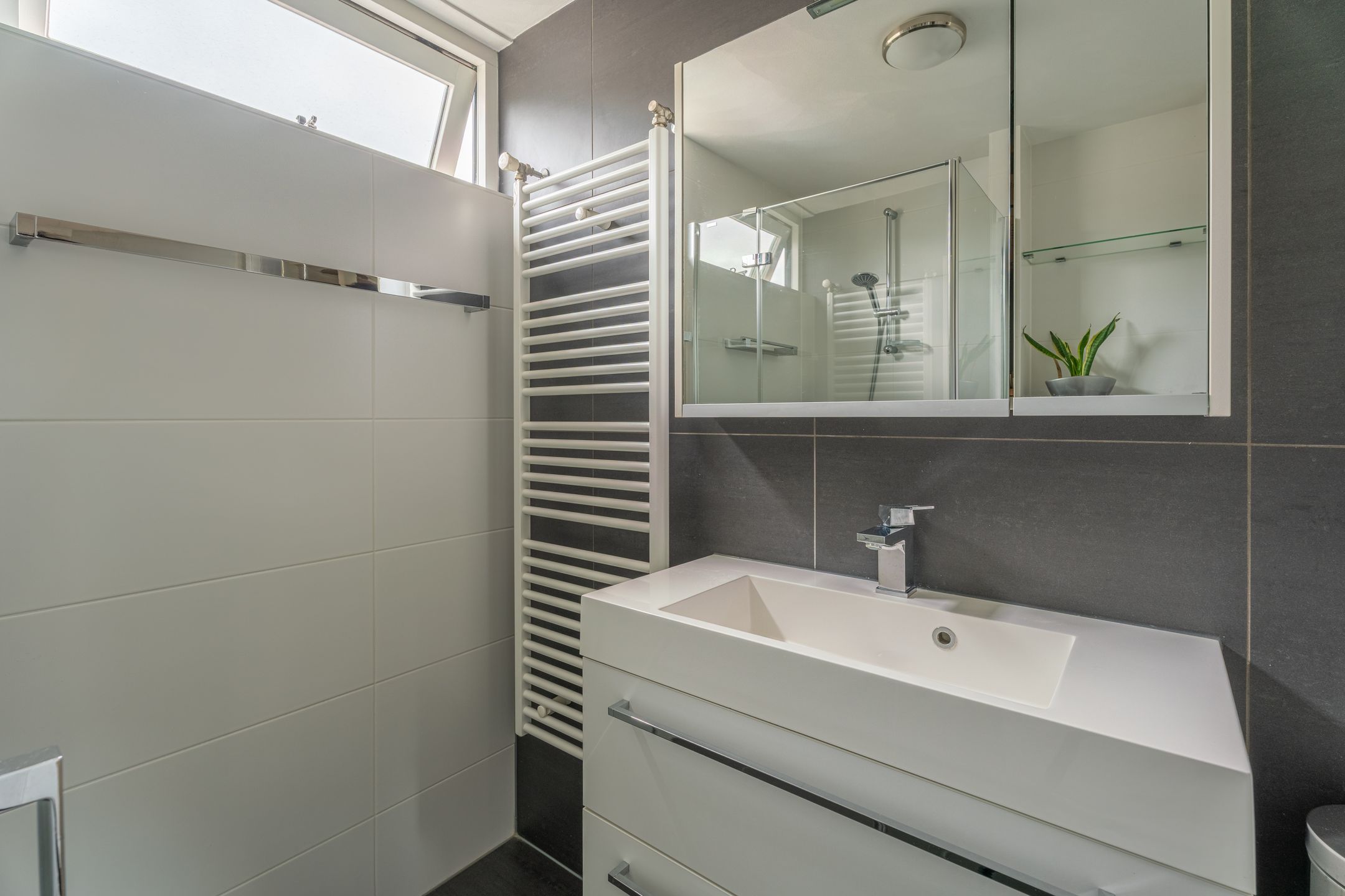 Foto 18 van van Galenstraat 5