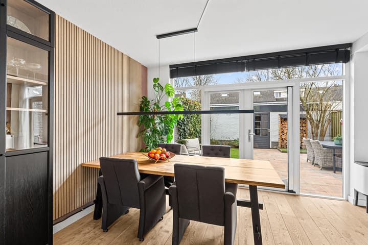 Photo 15 of Isabellalaan 11