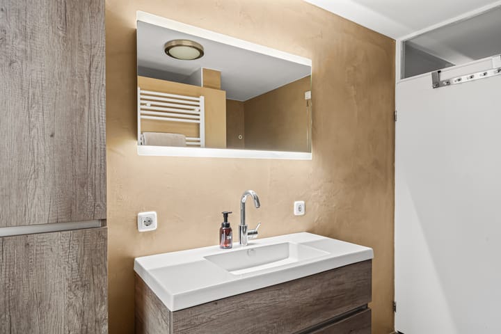 Photo 39 of Isabellalaan 11