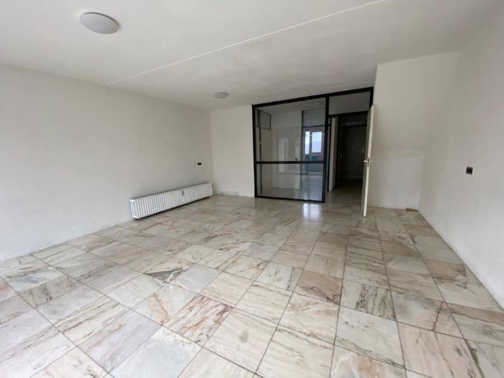 Photo 10 of Weena 911