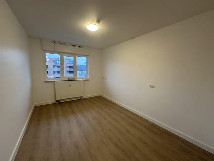 Photo 26 of Weena 911