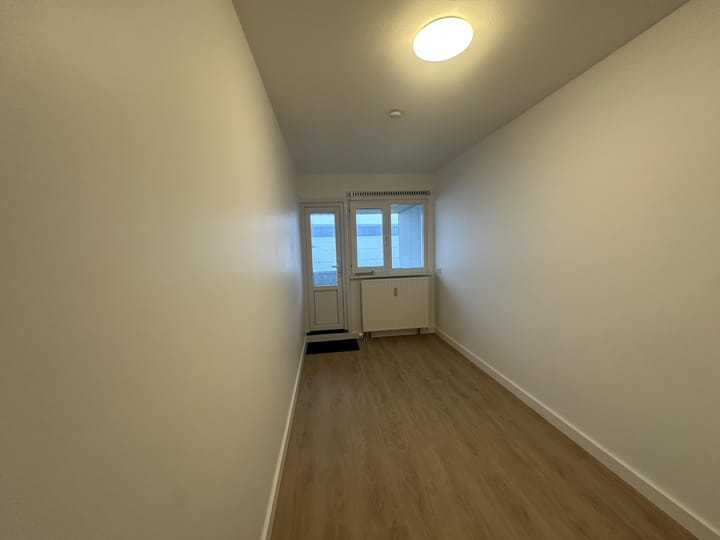 Photo 31 of Weena 911