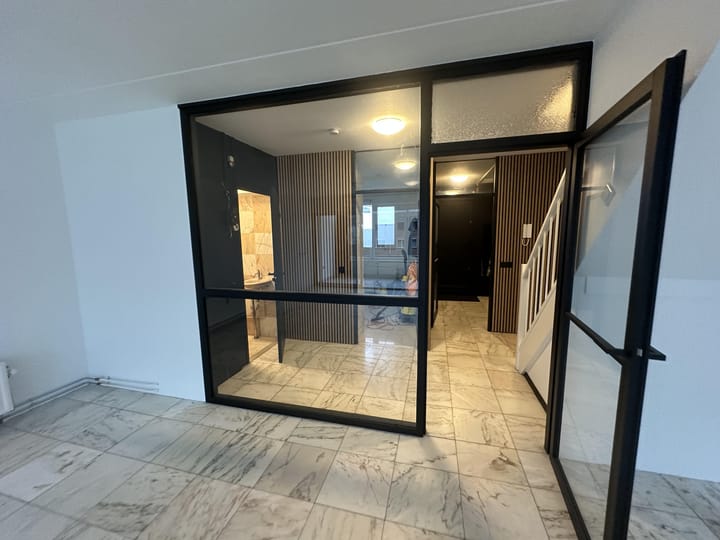 Photo 12 of Weena 911