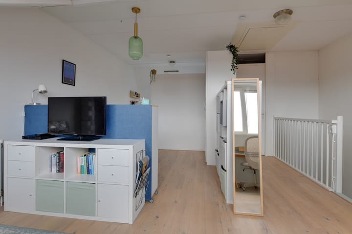 Foto 36 van Brederostraat 5