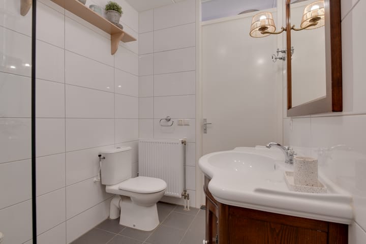 Foto 25 van Brederostraat 5