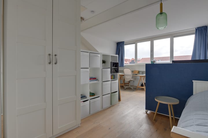 Foto 38 van Brederostraat 5