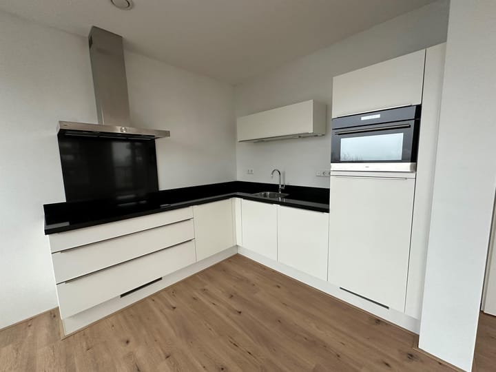 Foto 3 van Grasweg 210