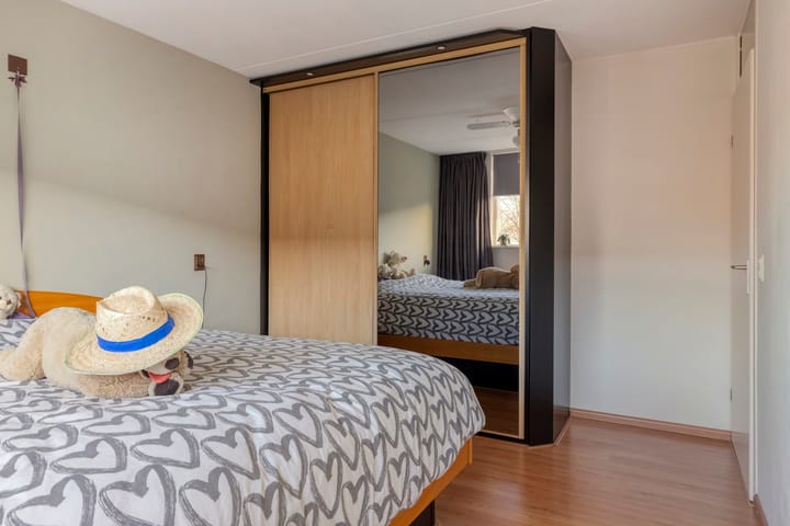 Foto 15 van Essenlaan 1