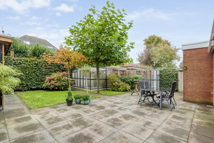 Foto 31 van Weegbree 17