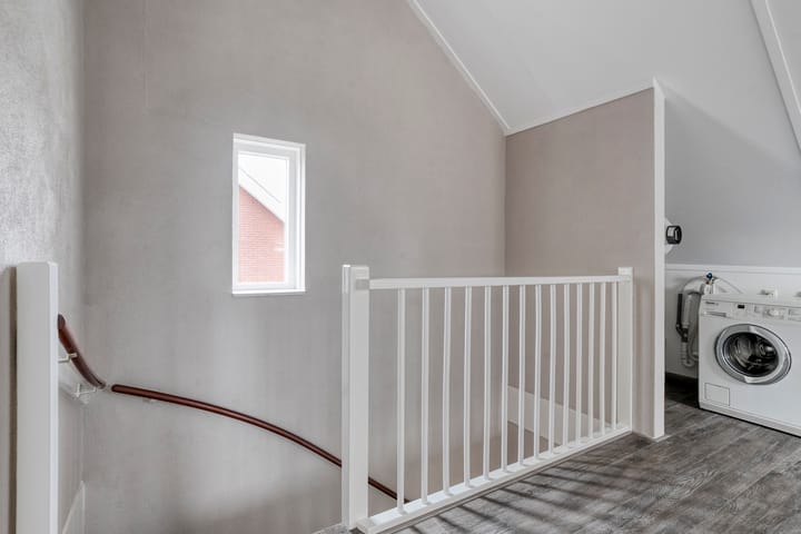 Foto 25 van Weegbree 17