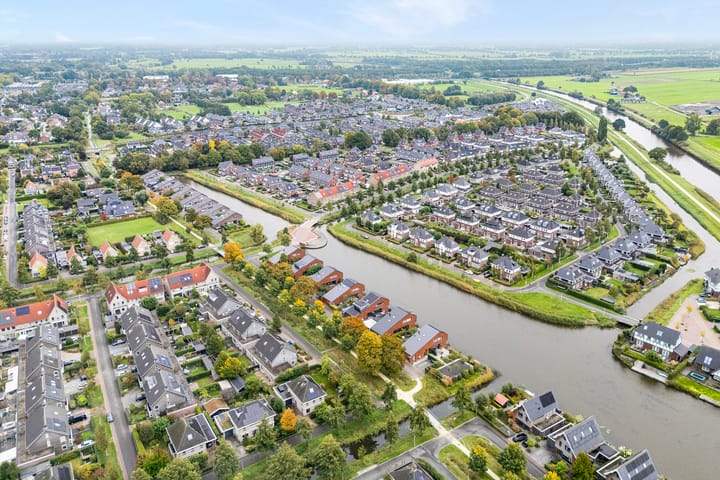 Foto 40 van Weegbree 17