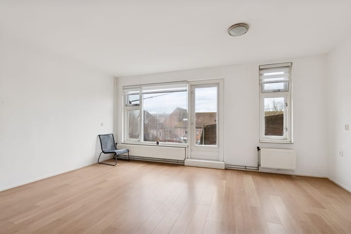 Foto 9 van Haarlemplein 42