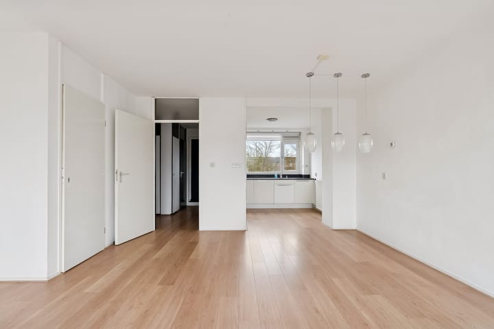 Foto 15 van Haarlemplein 42