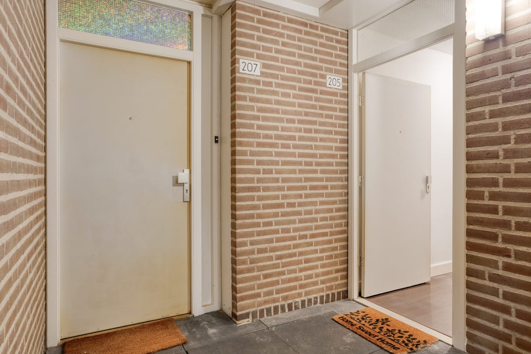 Photo 7 of Wilhelminastraat 205