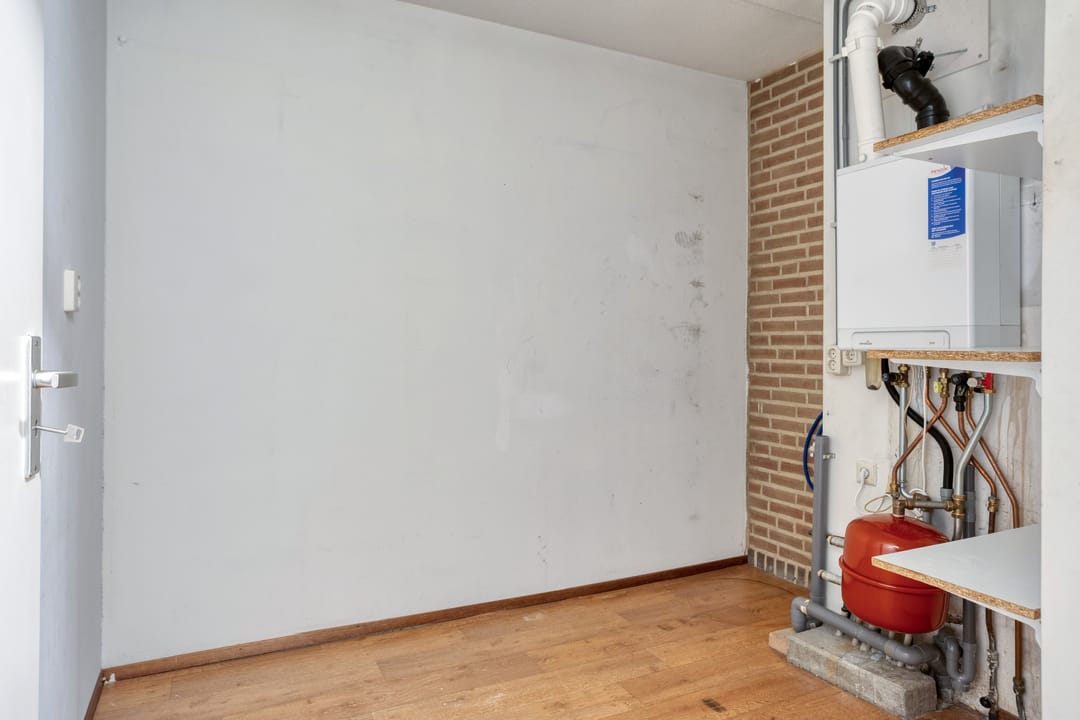 Photo 11 of Wilhelminastraat 205