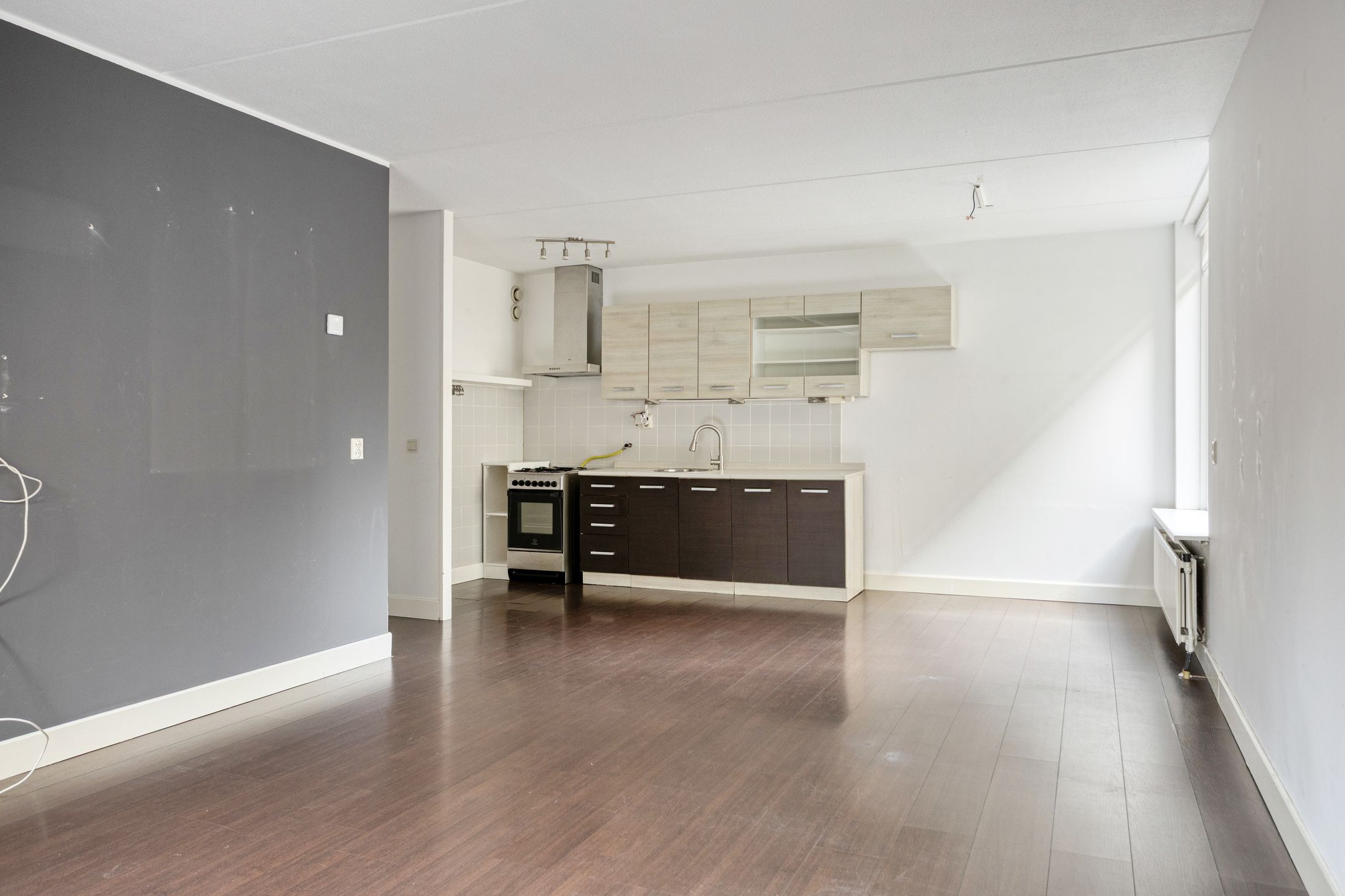 Photo 18 of Wilhelminastraat 205