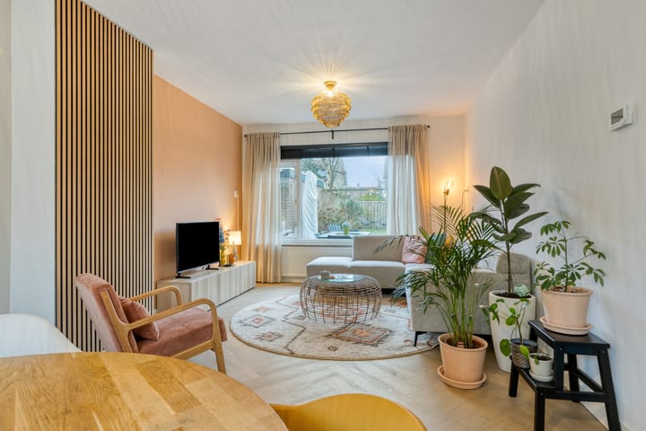 Photo 2 of Amaryllisstraat 4