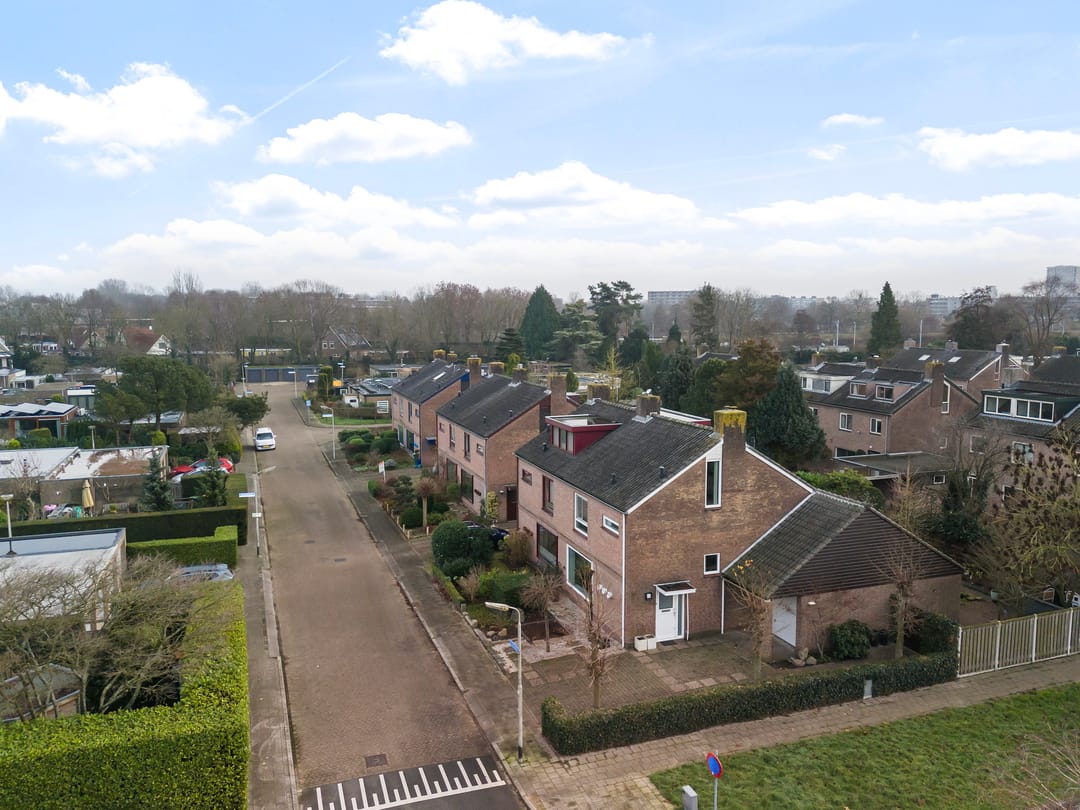 Photo 2 of Goedroenstraat 1