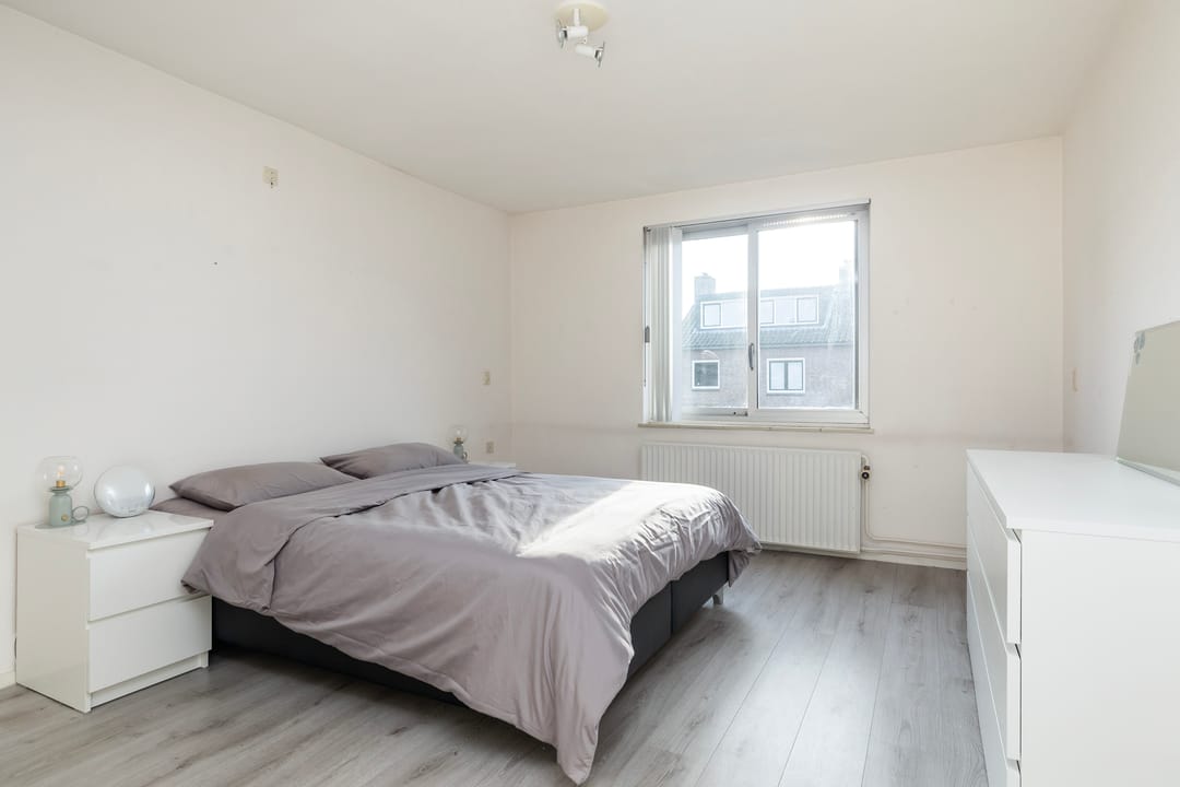 Photo 28 of Goedroenstraat 1