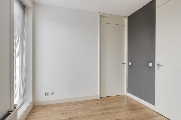 Foto 9 van Veldhovenring 64-07