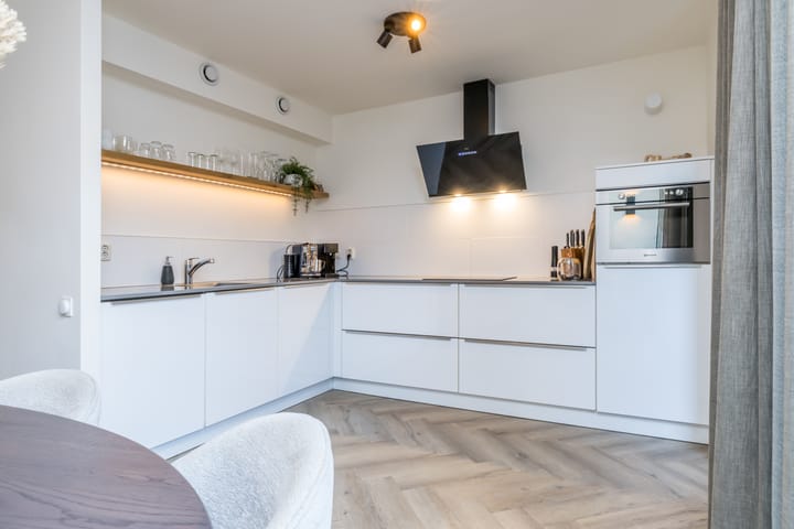 Photo 17 of Streekstraat 8