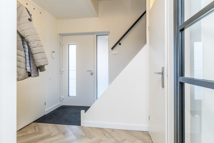 Photo 21 of Streekstraat 8