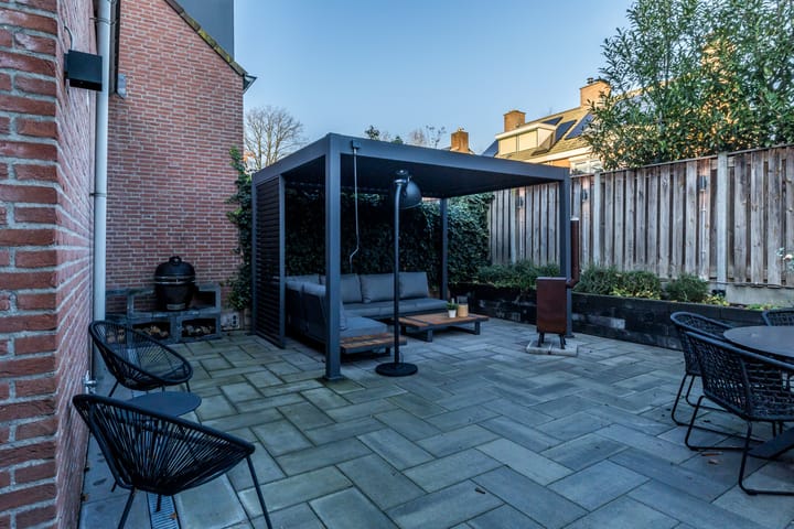 Photo 36 of Streekstraat 8