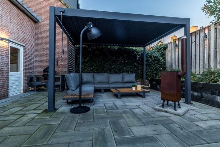 Photo 37 of Streekstraat 8