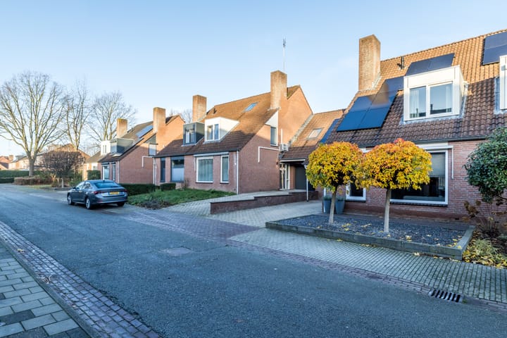 Photo 43 of Streekstraat 8