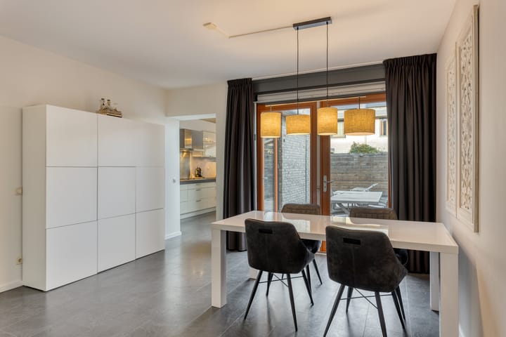 Foto 7 van J.W. Pienemanstraat 12