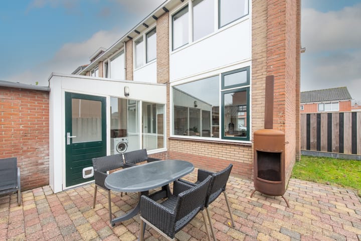 Photo 37 of Wagenaarstraat 15