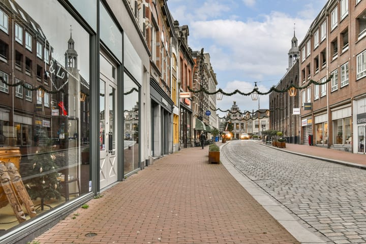 Foto 20 van Lange Breestraat 15